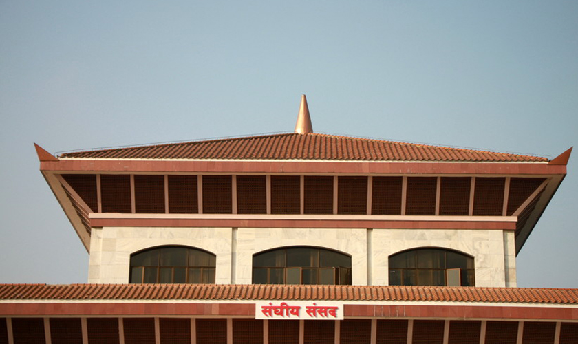 मुलुकलाई लोकतान्त्रिक दिशामा फर्काउन आग्रह