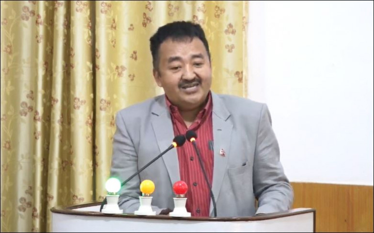 मुख्यमन्त्री राईले मागे विश्वासको मत