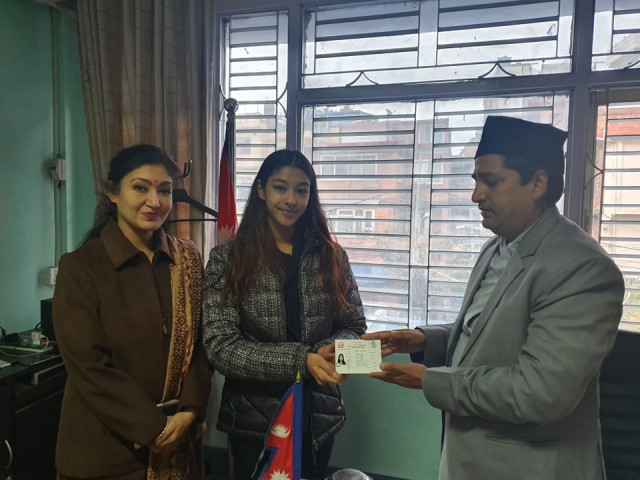 पूर्वराजाकी नातिनी कृतिकाले लिइन् नागरिकता