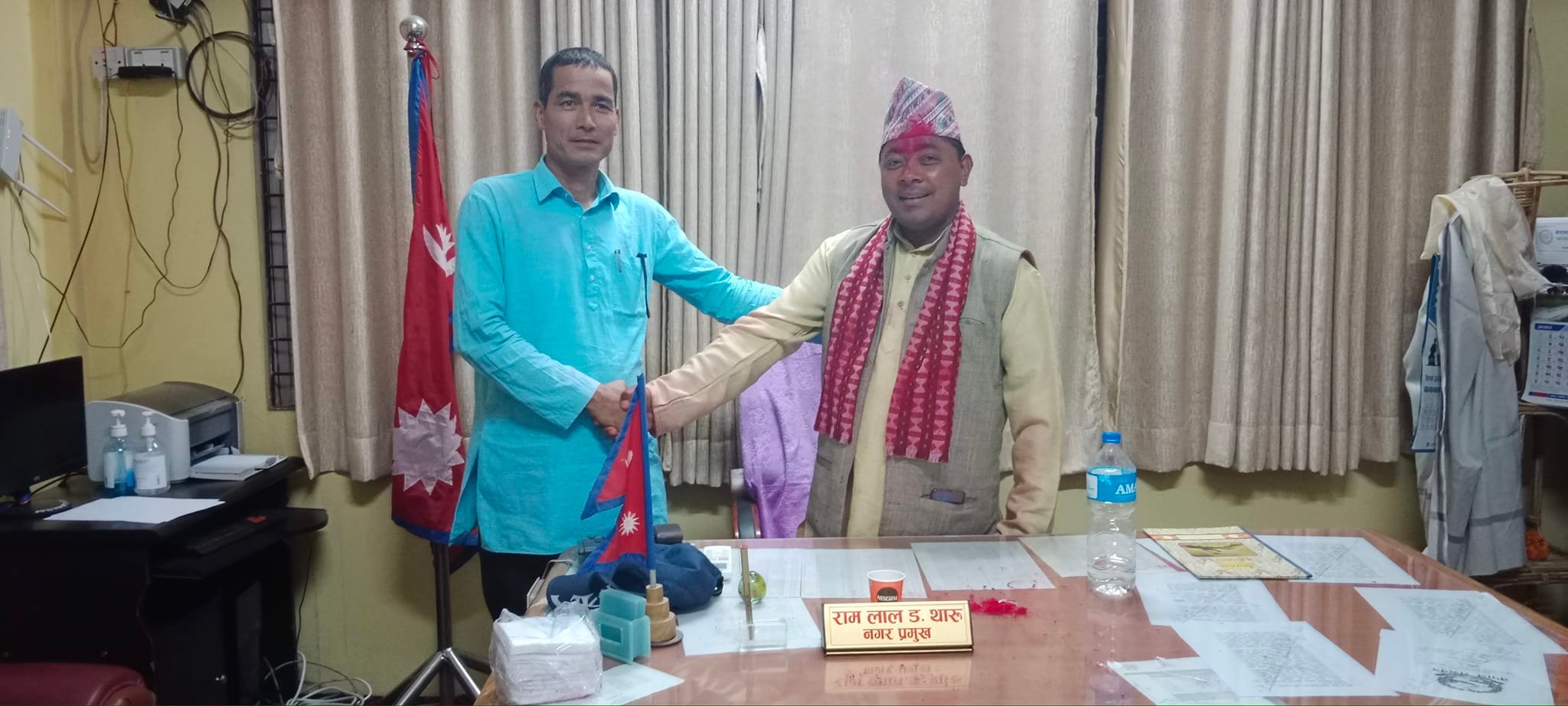 नगरप्रमुख उपप्रमुखद्वारा पदभार ग्रहण