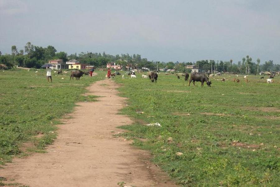 टीकापुर एयरपोर्ट सञ्चालन गर्न सरोकारवालाको माग